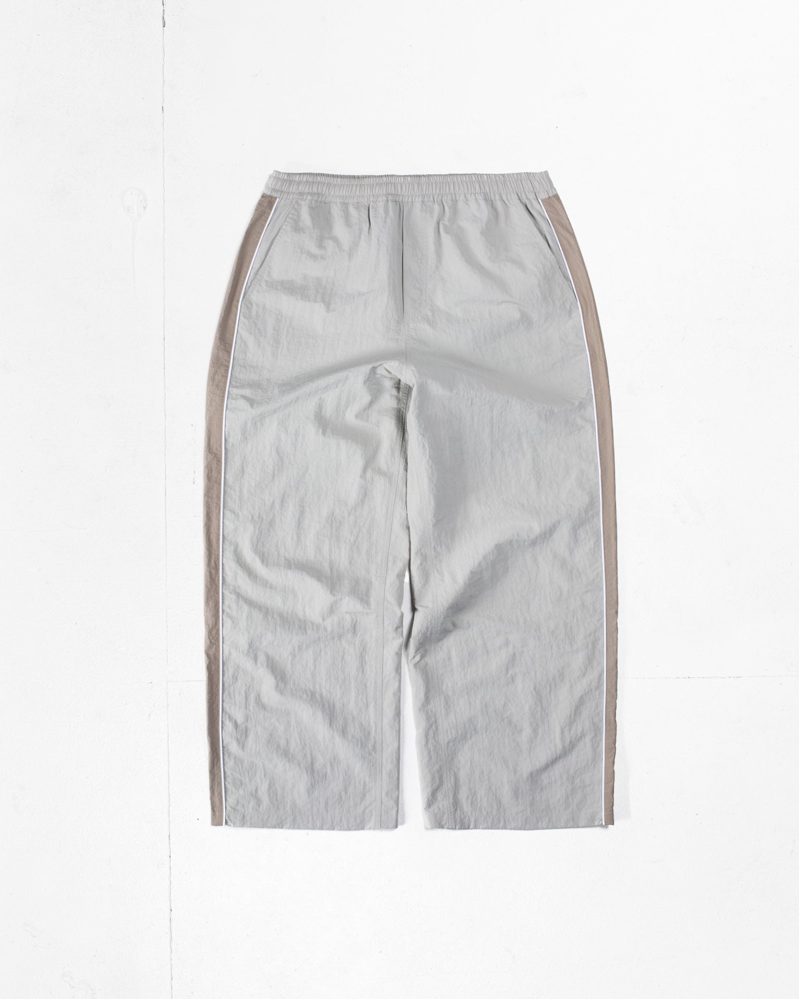 【GRAY】Nylon track pants Nylon Track Pants
