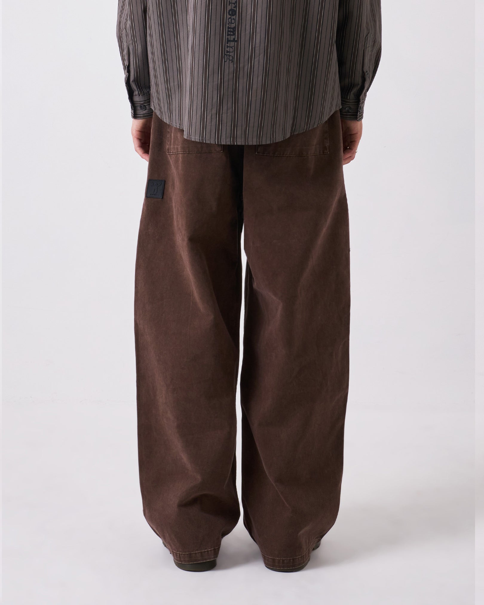 Earth Washed Pleated Pants